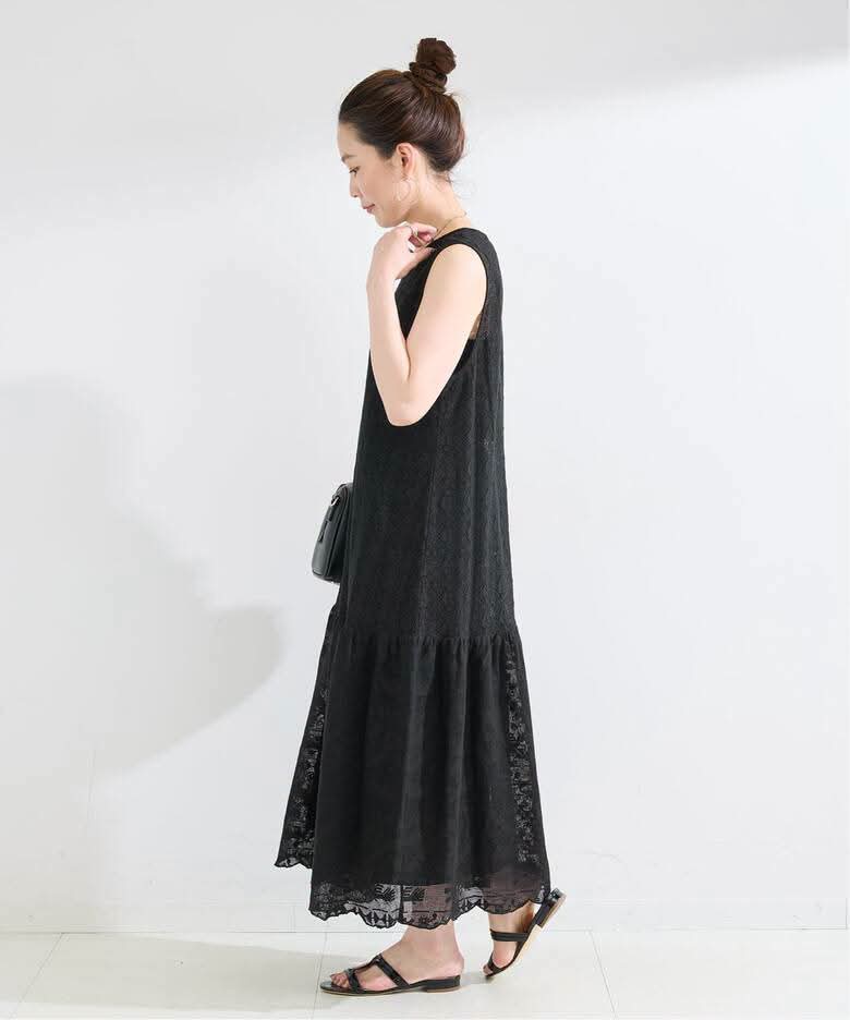𝗩𝗶𝗻𝘁𝗮𝗴𝗲 lace layering one-piece